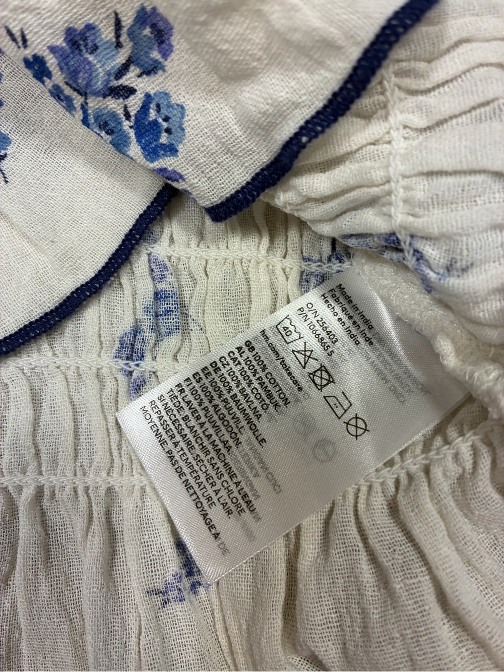 H&M Puff Sleeve Smocked Floral Cotton Cropped Top - Picture 7 of 14